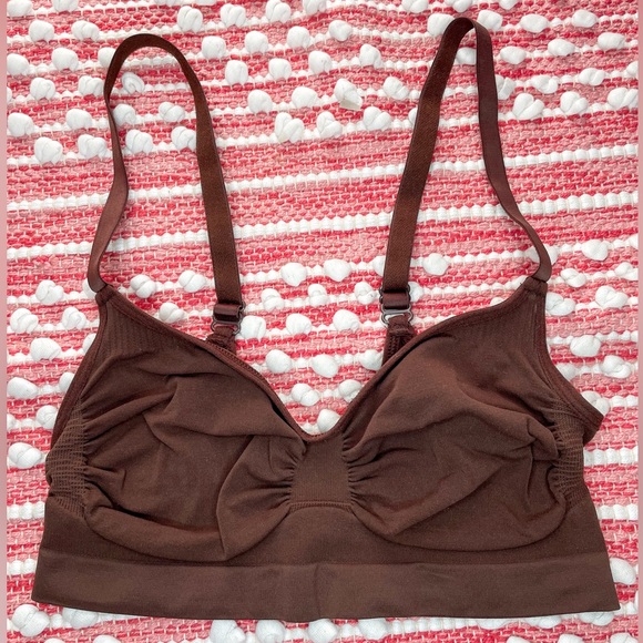 SKIMS Other - SKIMS Seamless Sculpt Bralette